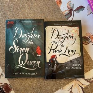 Books. Daughter of the pirate king. Daughter of the siren queen